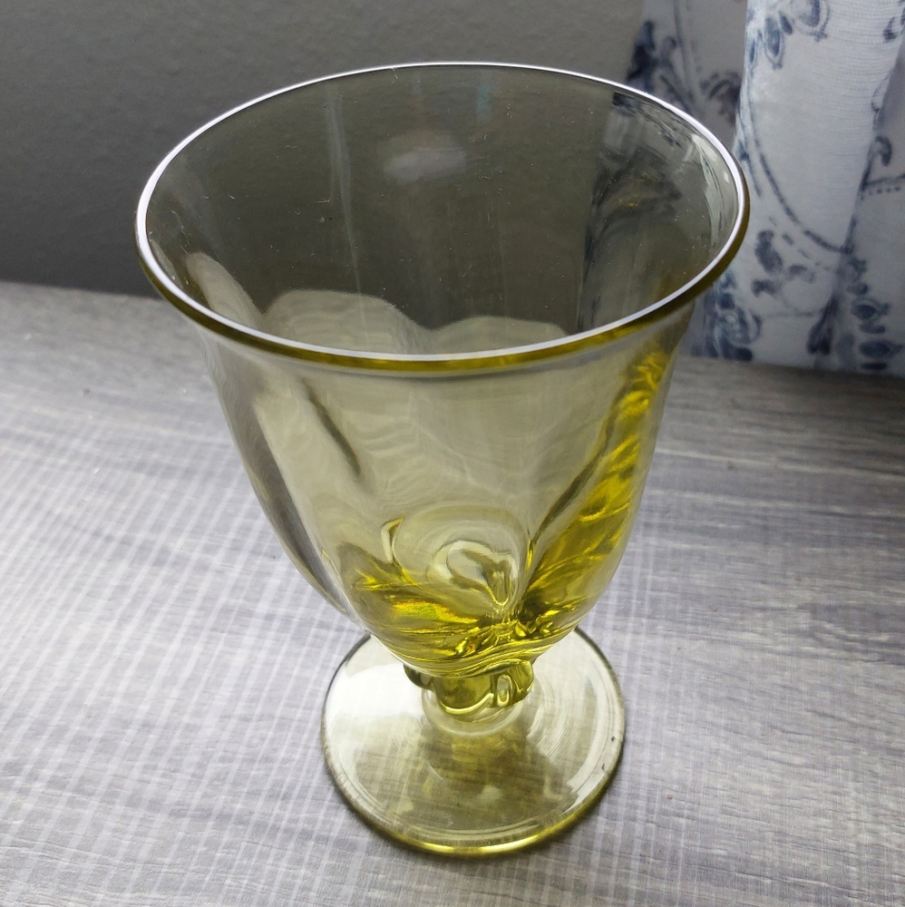 TIFFiN set of 3 dessert glasses. Canterbury Citron